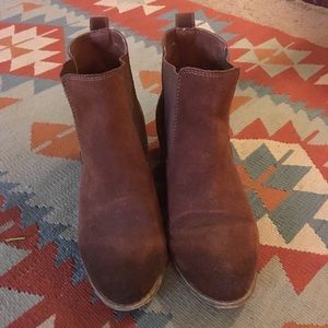 Ecoté suede ankle boots chelsea boot